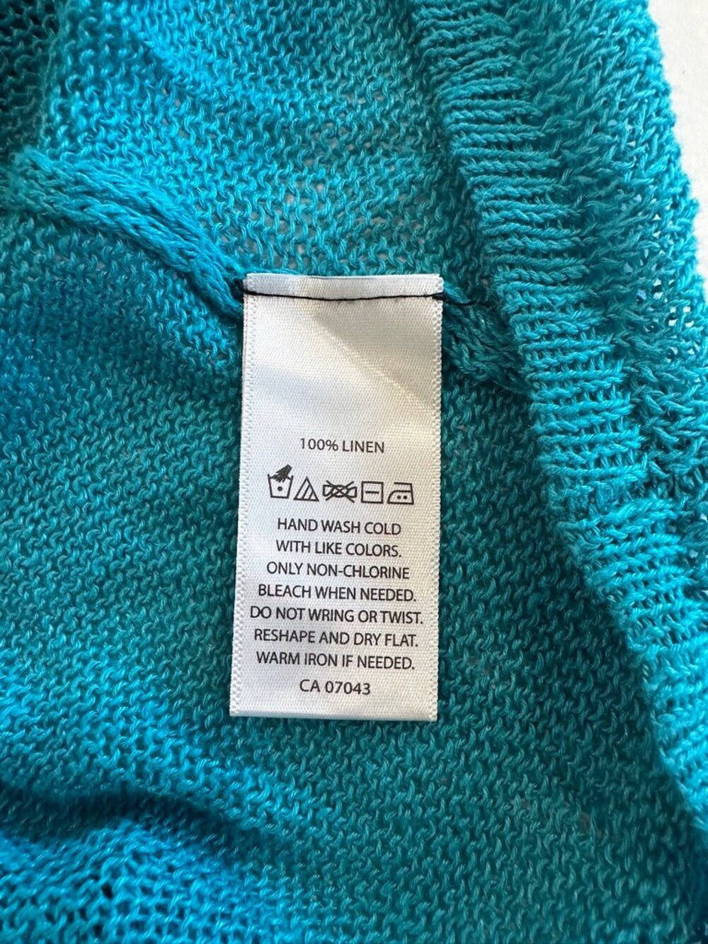 Cynthia Rowley Turquoise Lightweight Knit Sweater Size Medium - Picture 4 of 4